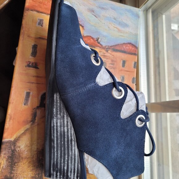 Blue Suede Wedges Bella Vita 10WW NIB "Ingrid" - Picture 8 of 9